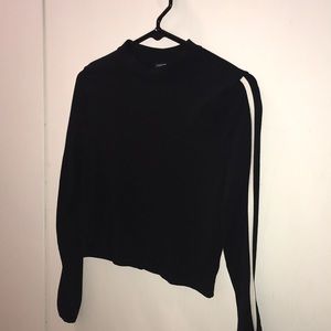 FASHION NOVA Black & White Crop Top. Size Large